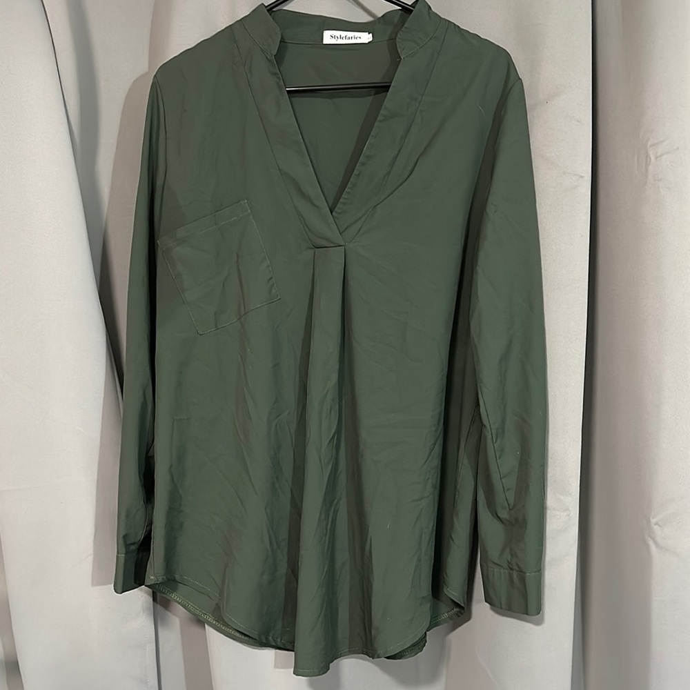 Green Relaxed Pleated Long Sleeve Blouse